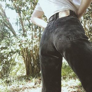 High Waisted Vintage Levi Mom Jeans